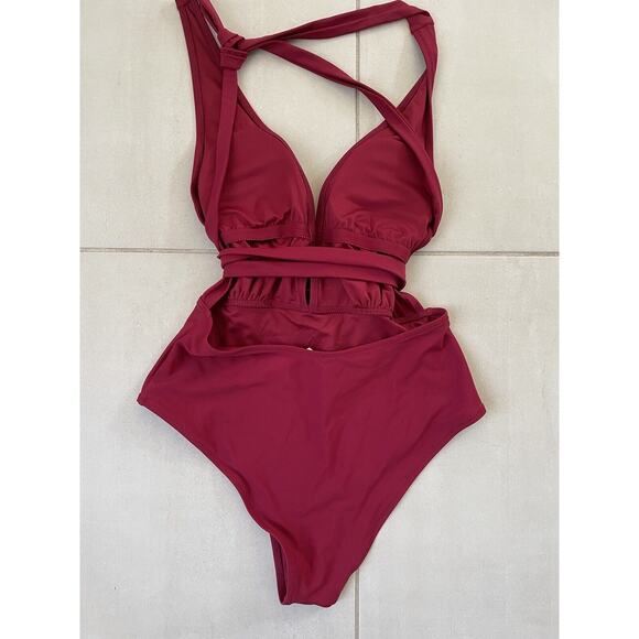 Cupshe Swim One Piece Swimsuit Halter Strappy Cranberrry - Picture 6 of 9